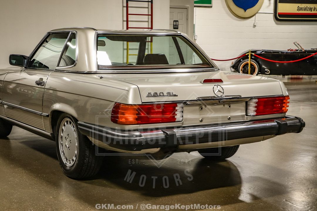1986 Mercedes-Benz 560SL