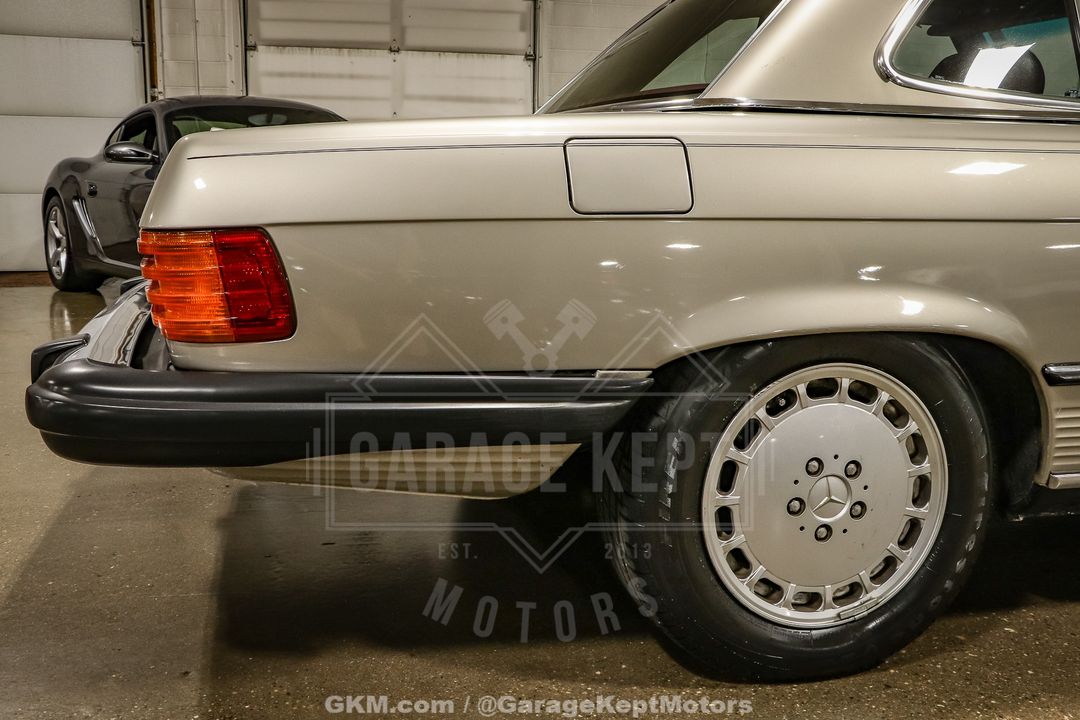 1986 Mercedes-Benz 560SL