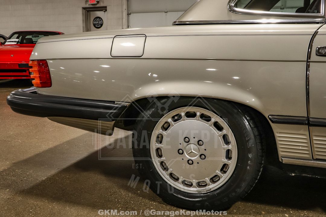 1986 Mercedes-Benz 560SL