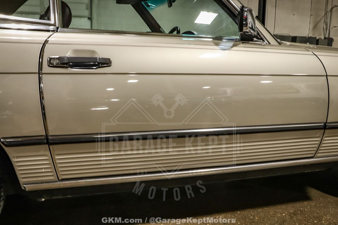 1986 Mercedes-Benz 560SL