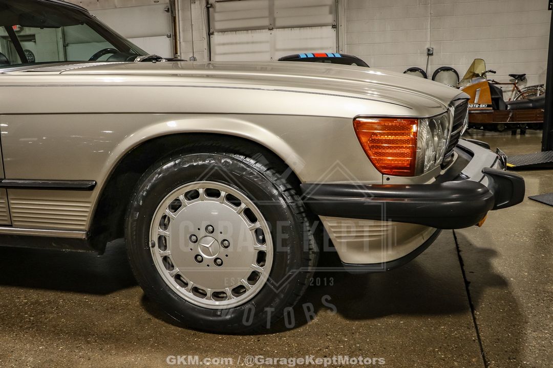 1986 Mercedes-Benz 560SL