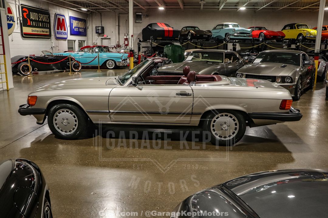 1986 Mercedes-Benz 560SL