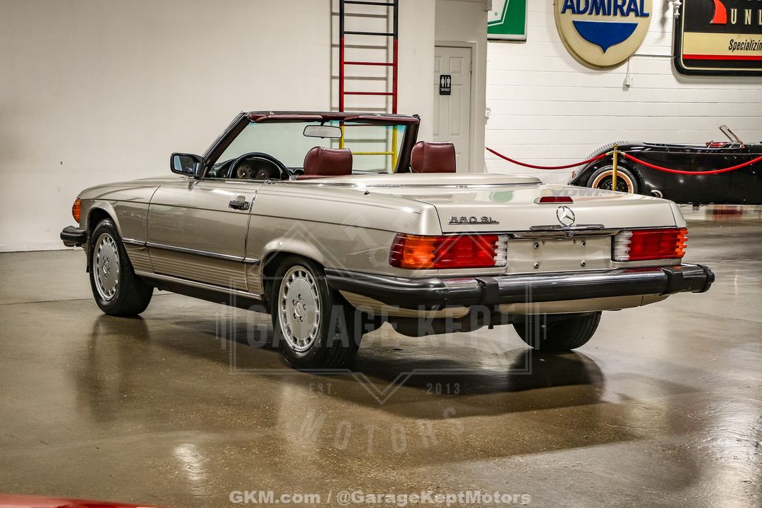 1986 Mercedes-Benz 560SL