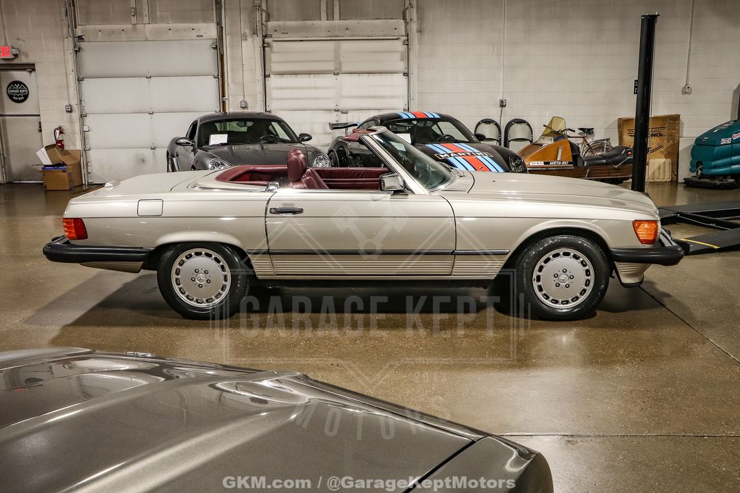 1986 Mercedes-Benz 560SL
