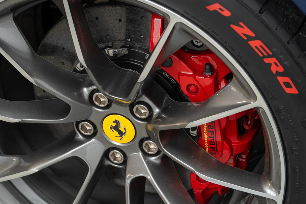 2022 Ferrari 812 Competizione