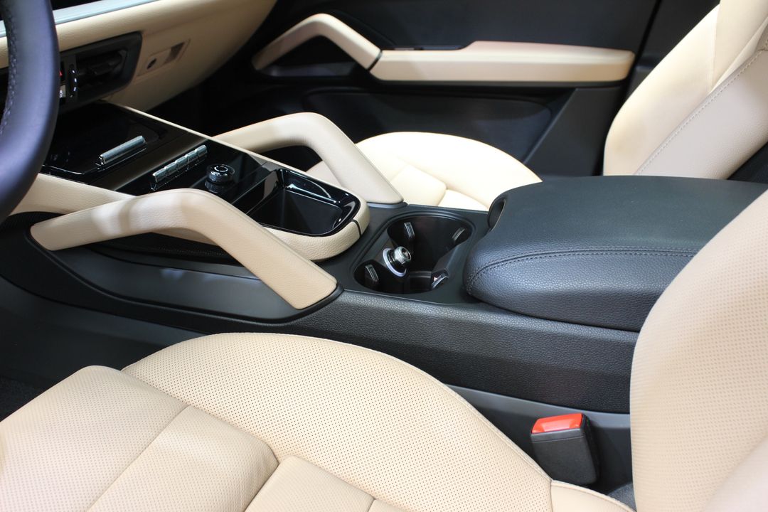 2025 Porsche Cayenne