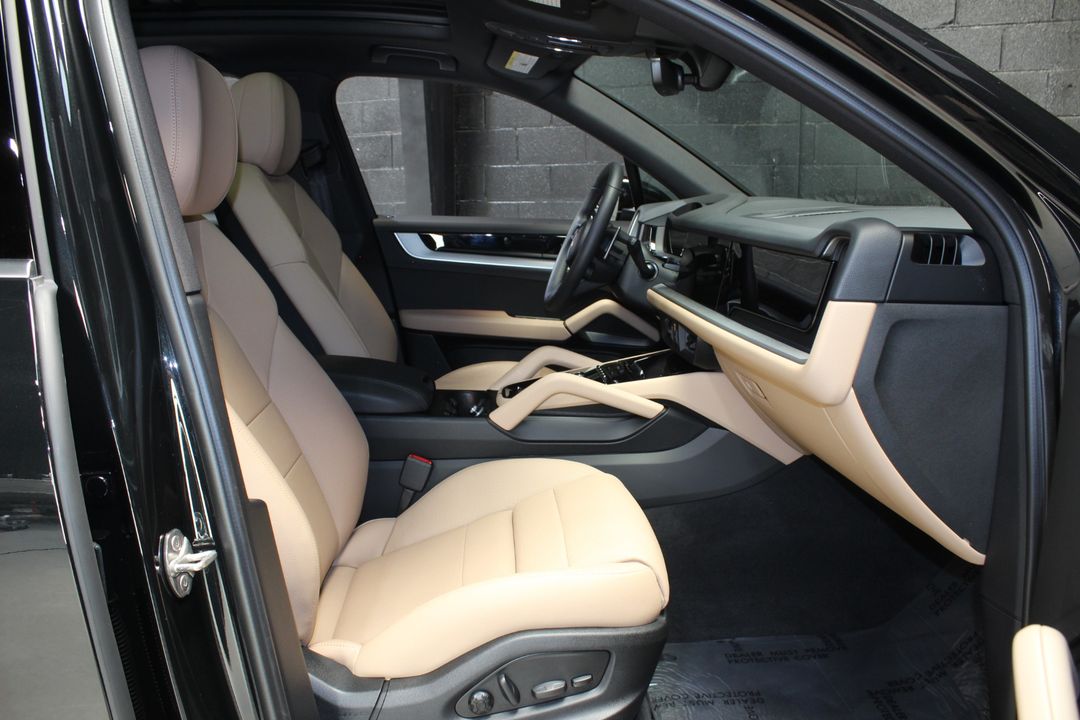 2025 Porsche Cayenne