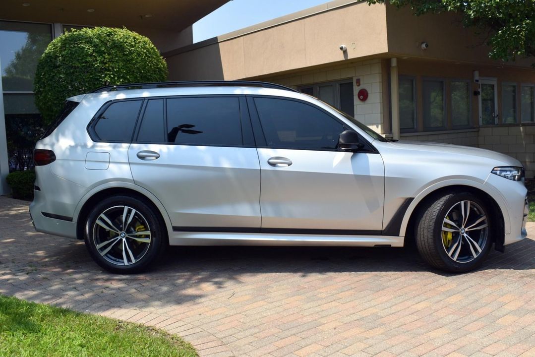 2021 BMW X7