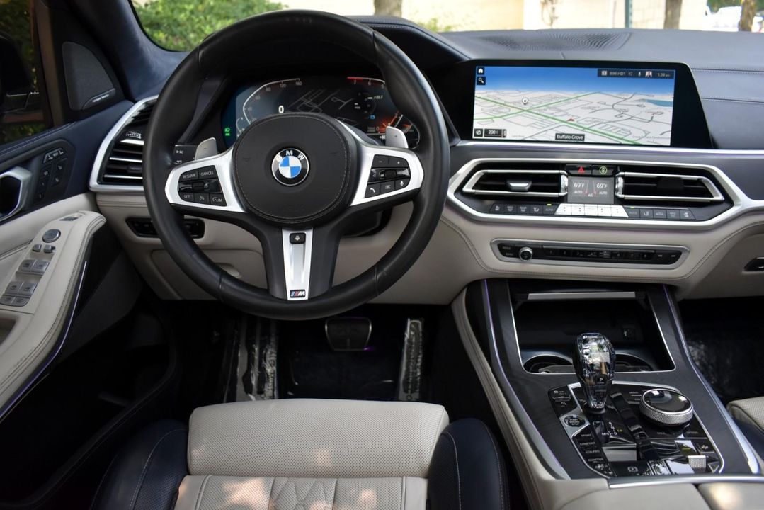2021 BMW X7