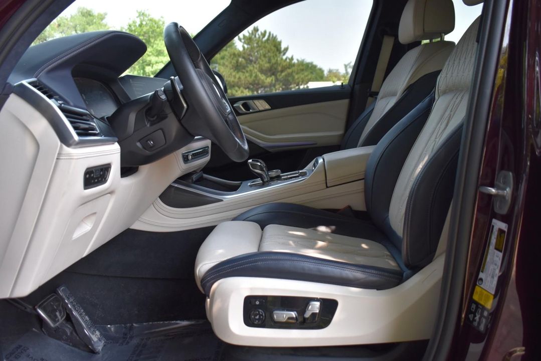 2021 BMW X7