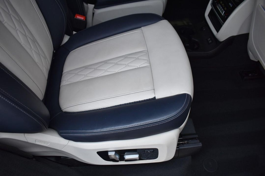 2021 BMW X7