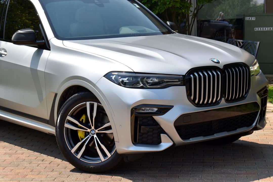 2021 BMW X7