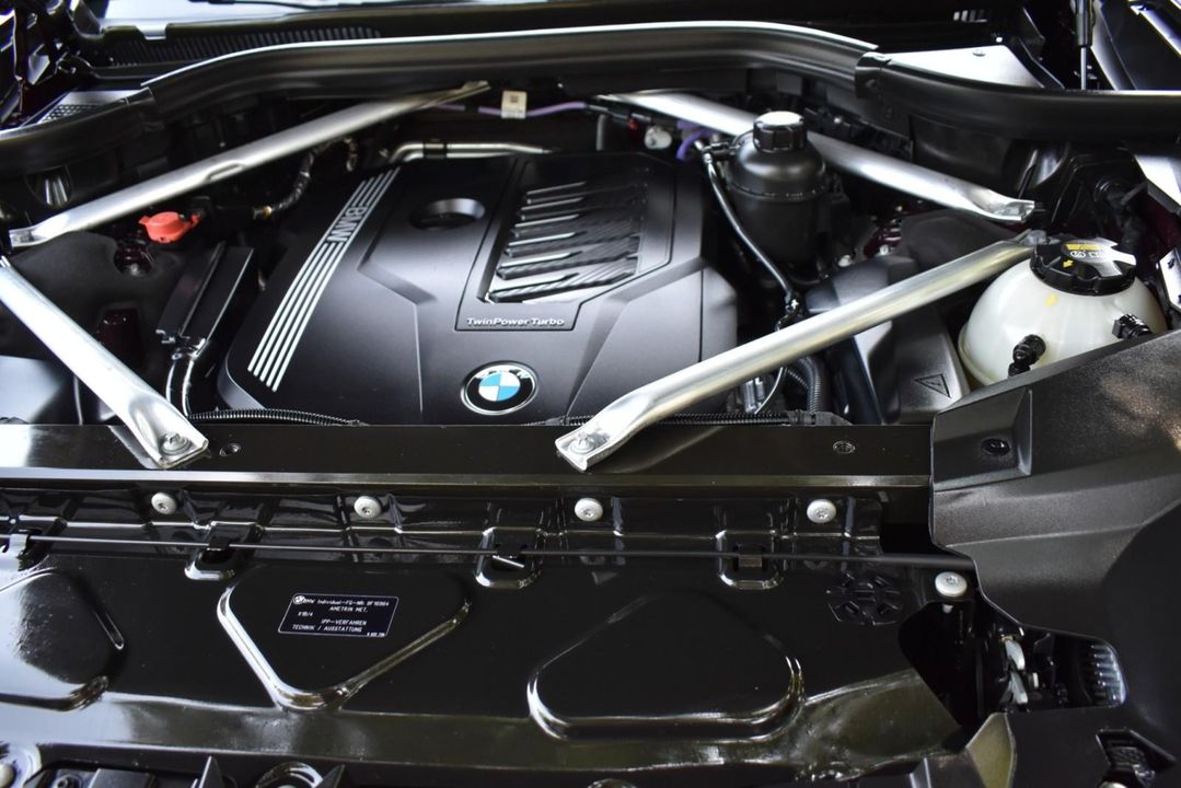 2021 BMW X7
