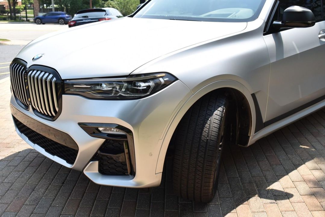 2021 BMW X7