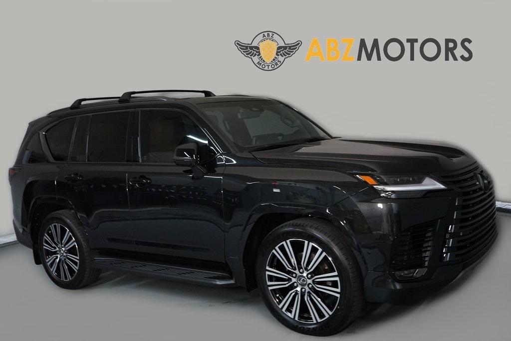2025 Lexus LX 700H