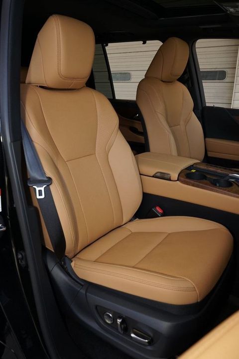 2025 Lexus LX 700H
