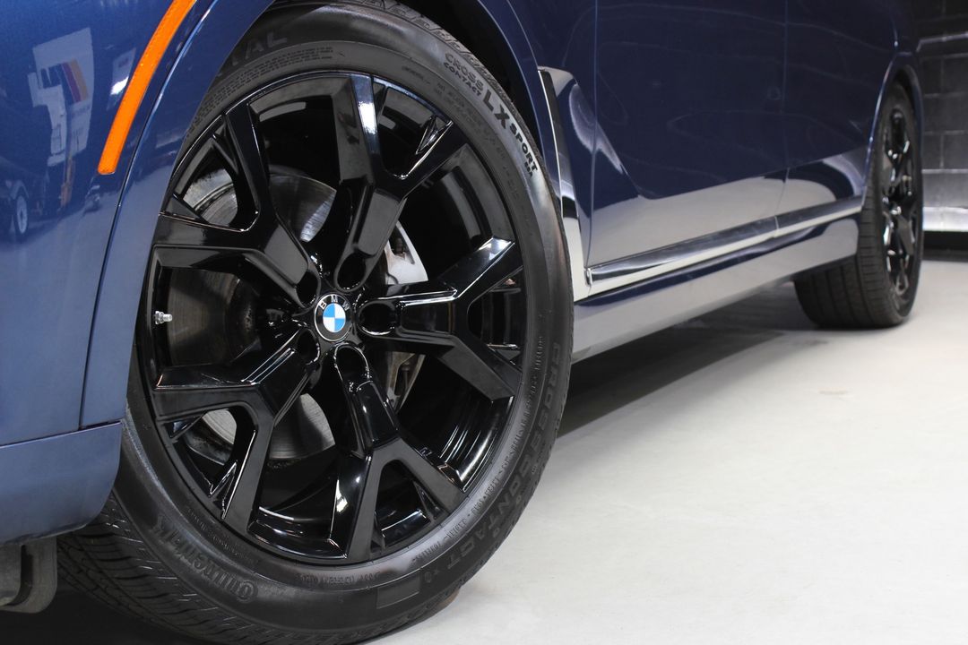 2022 BMW X7