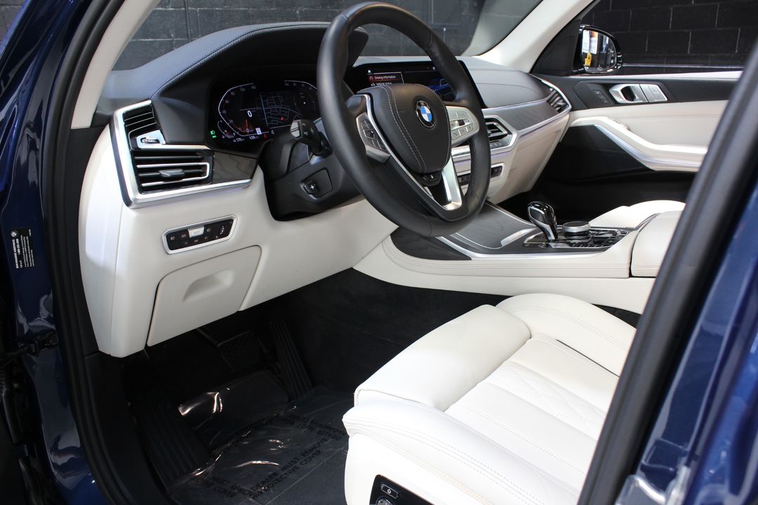 2022 BMW X7