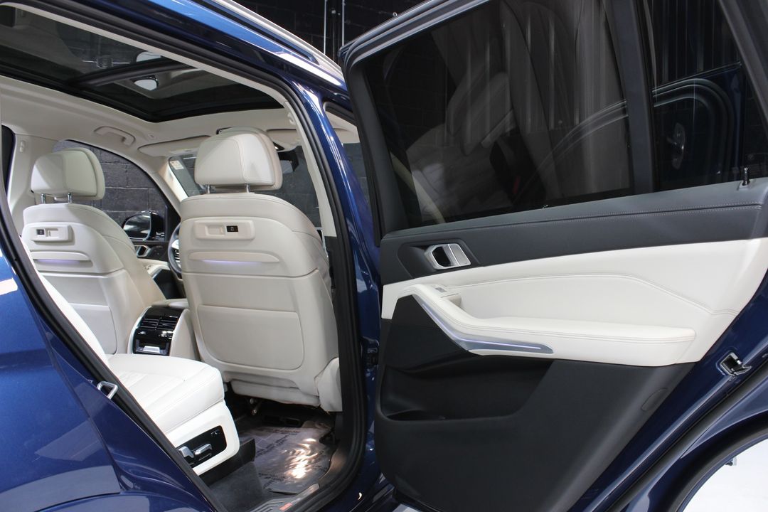 2022 BMW X7