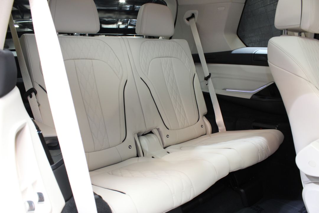 2022 BMW X7