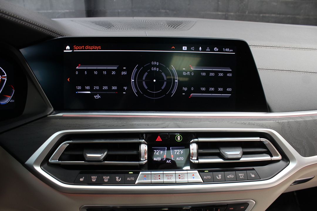 2022 BMW X7