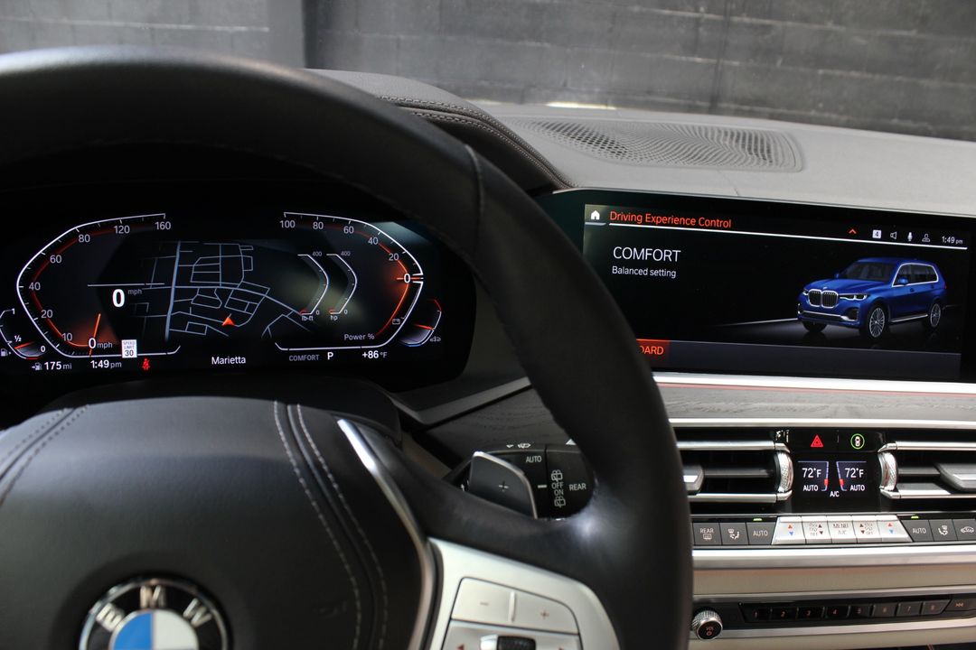 2022 BMW X7