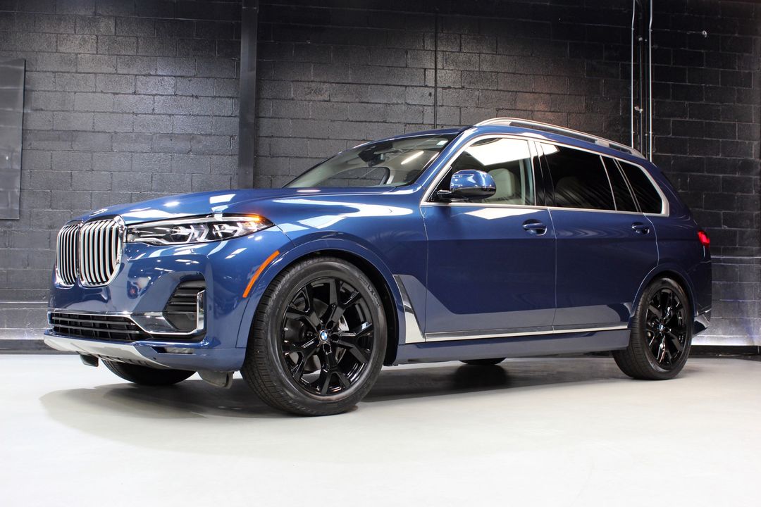 2022 BMW X7