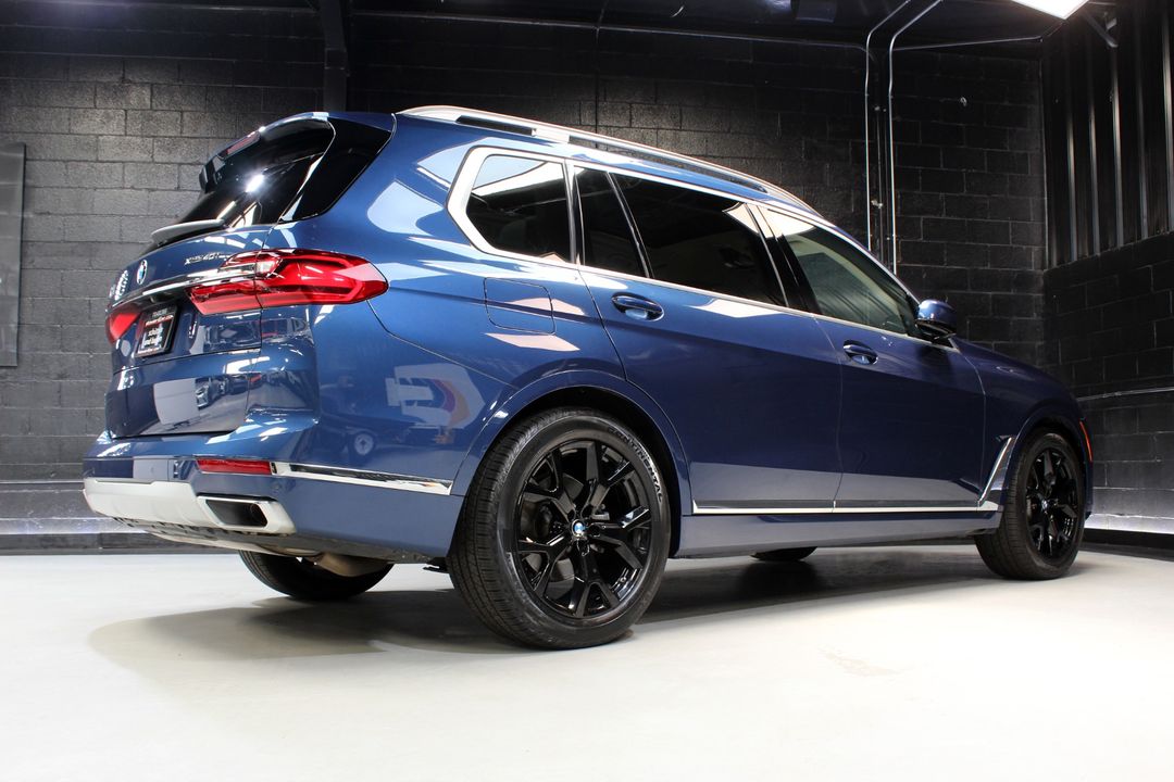 2022 BMW X7
