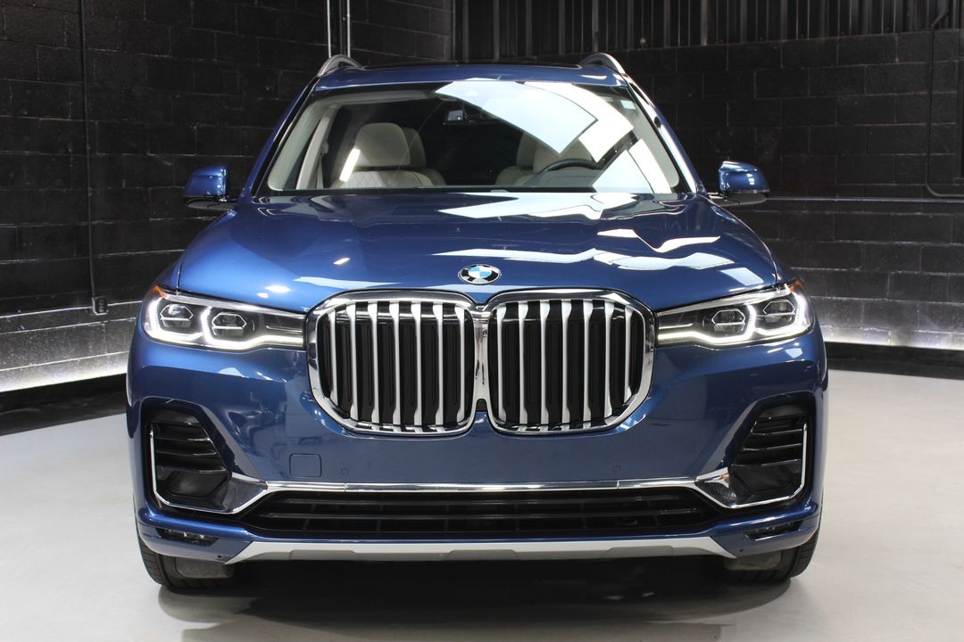 2022 BMW X7