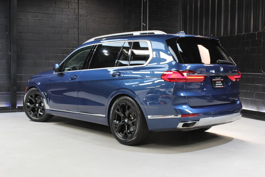 2022 BMW X7