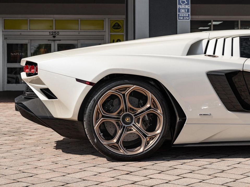 2022 Lamborghini Countach