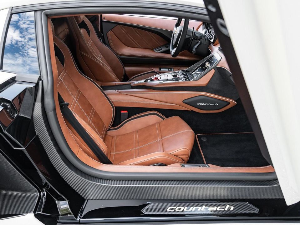 2022 Lamborghini Countach