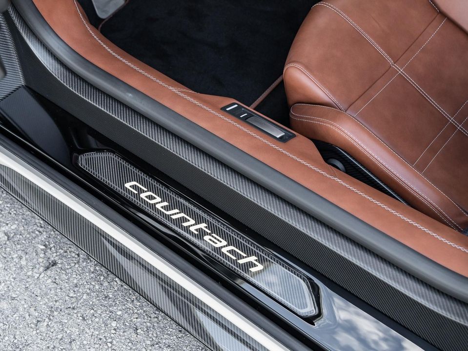 2022 Lamborghini Countach