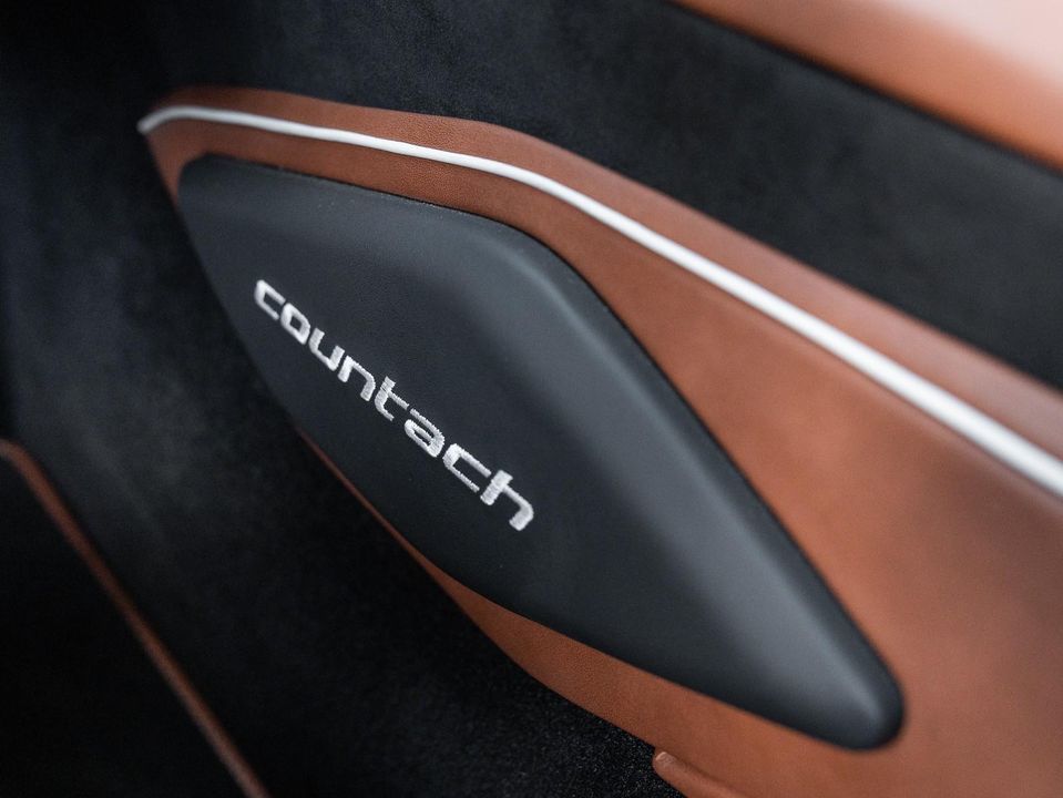 2022 Lamborghini Countach