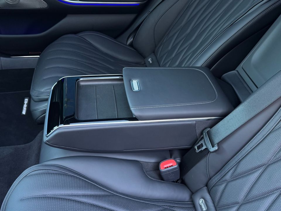 2025 Mercedes-Benz S 63