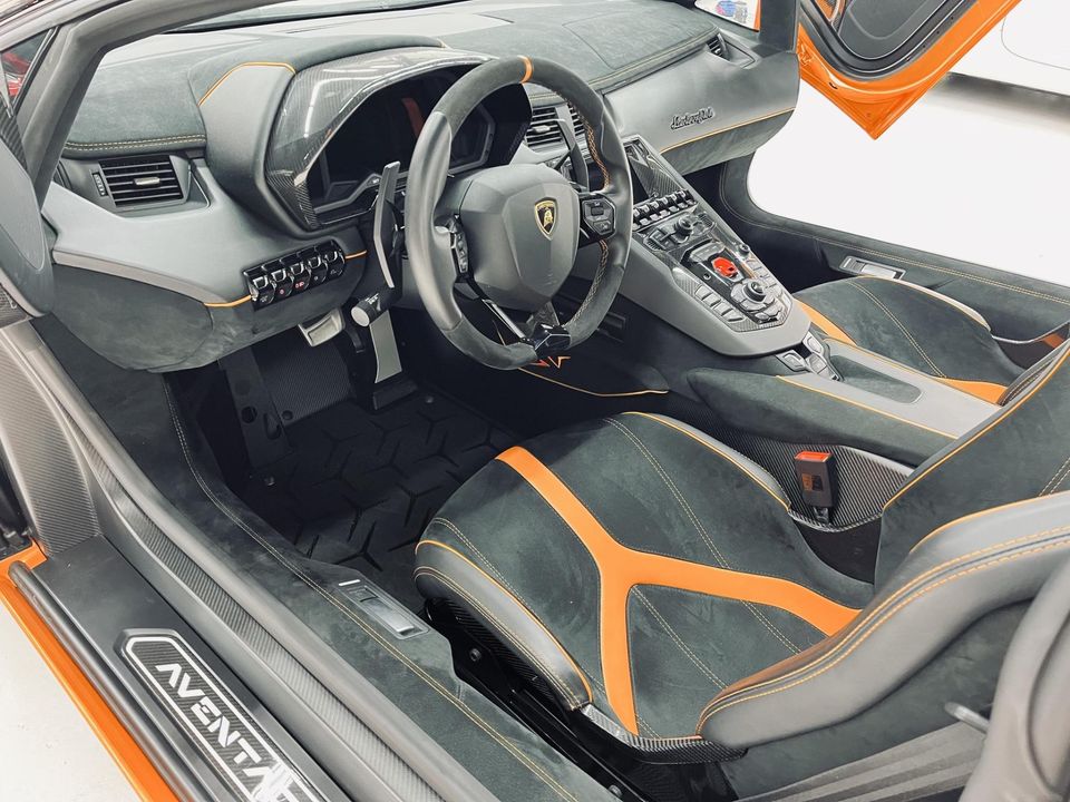 2017 Lamborghini Aventador