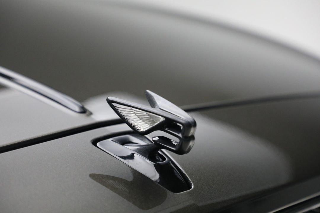 2025 Bentley Flying Spur