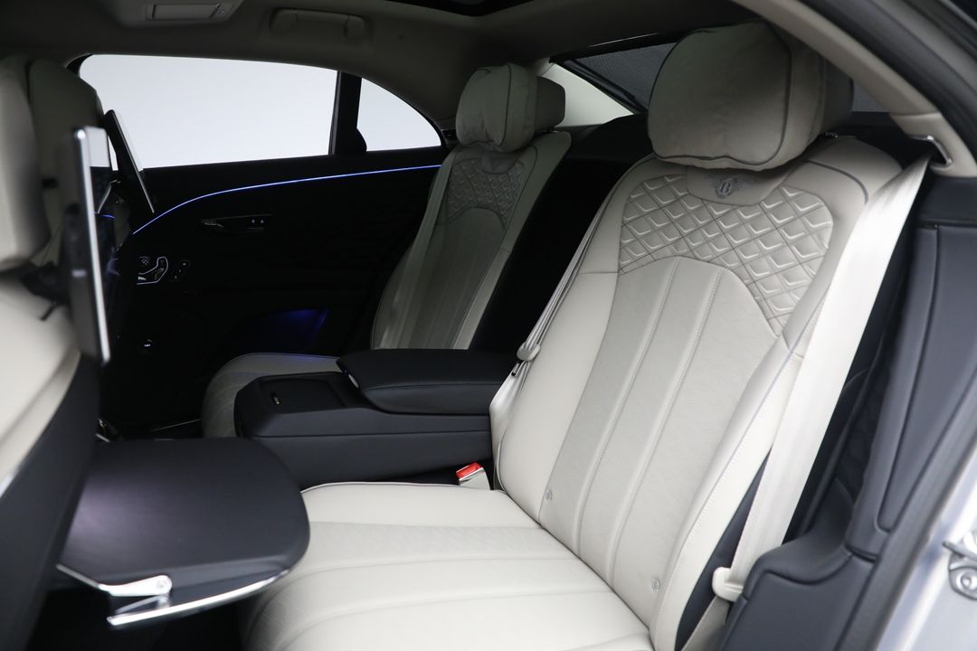 2025 Bentley Flying Spur