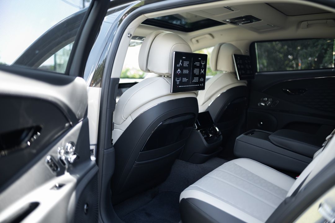 2025 Bentley Flying Spur