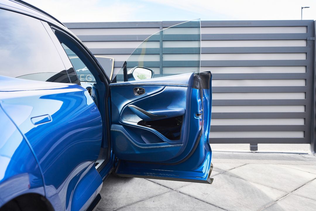 2023 Aston Martin DBX