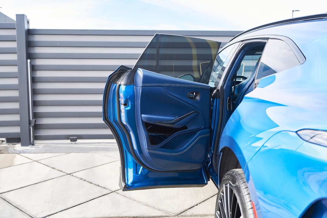 2023 Aston Martin DBX