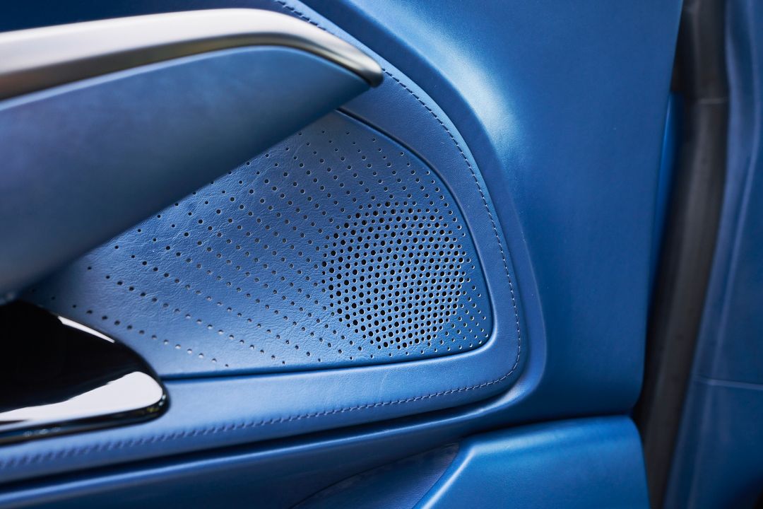 2023 Aston Martin DBX