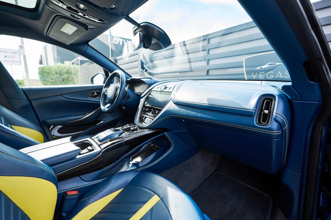 2023 Aston Martin DBX