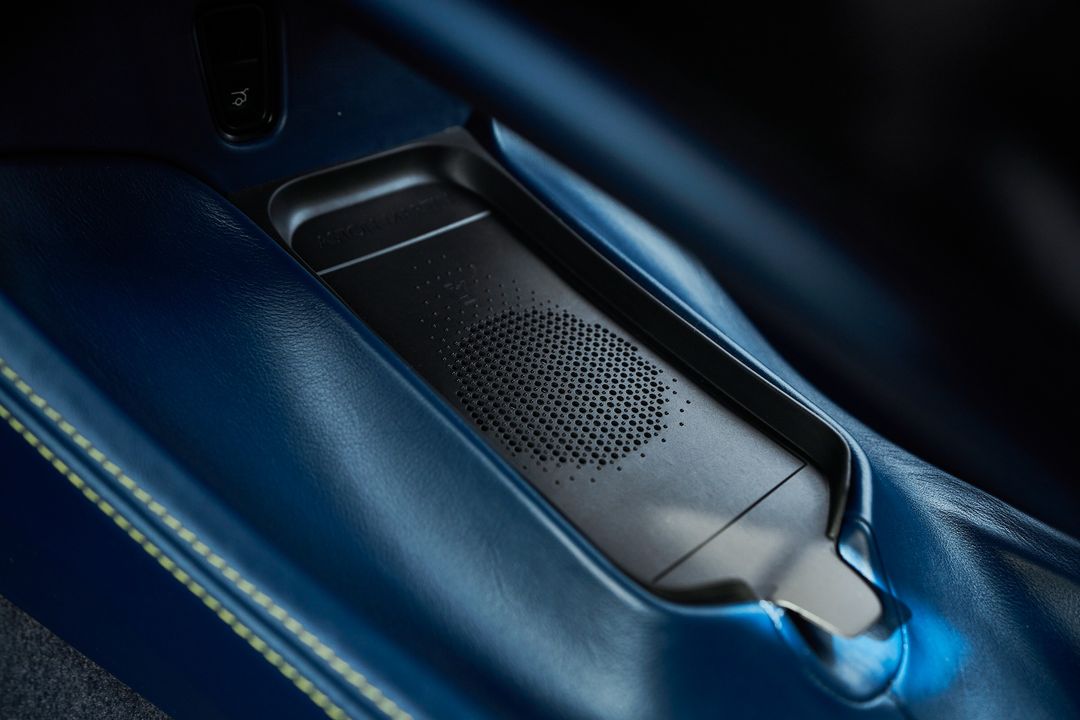 2023 Aston Martin DBX