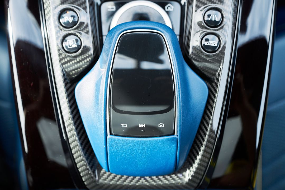 2023 Aston Martin DBX