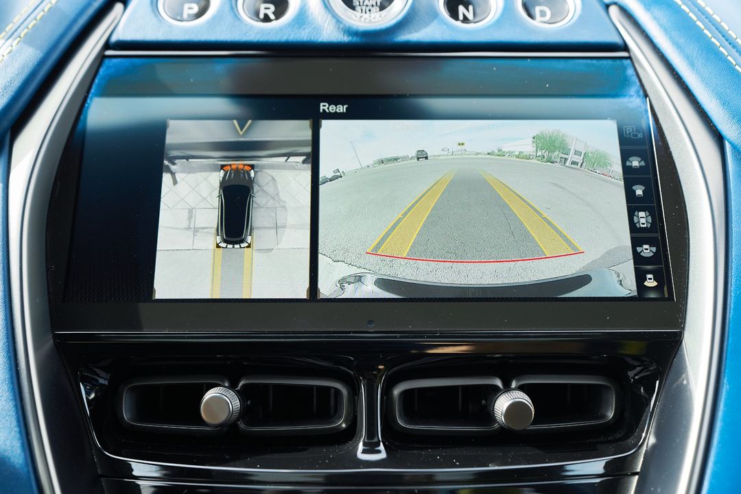 2023 Aston Martin DBX