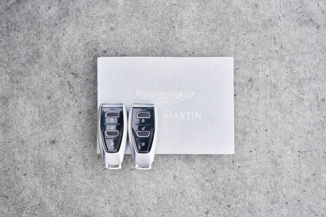 2023 Aston Martin DBX