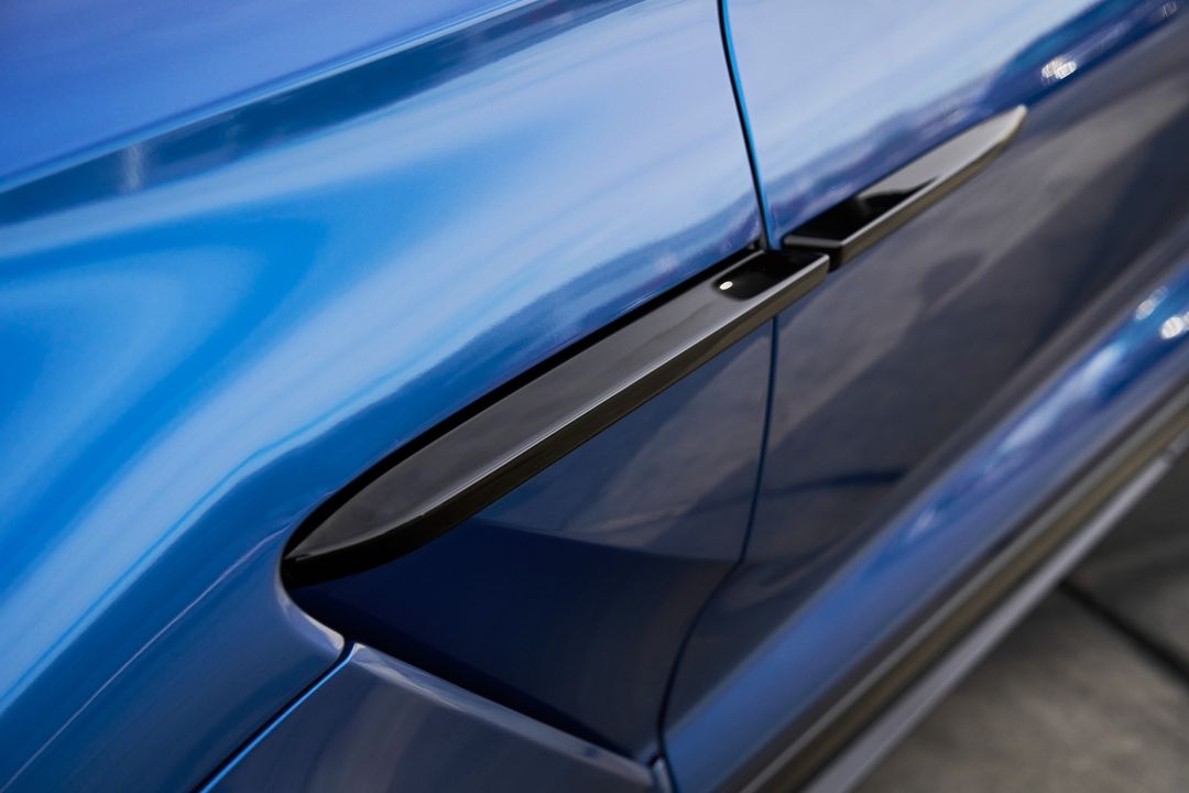 2023 Aston Martin DBX