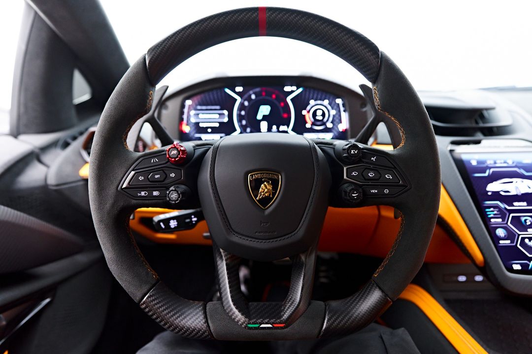 2024 Lamborghini Revuelto