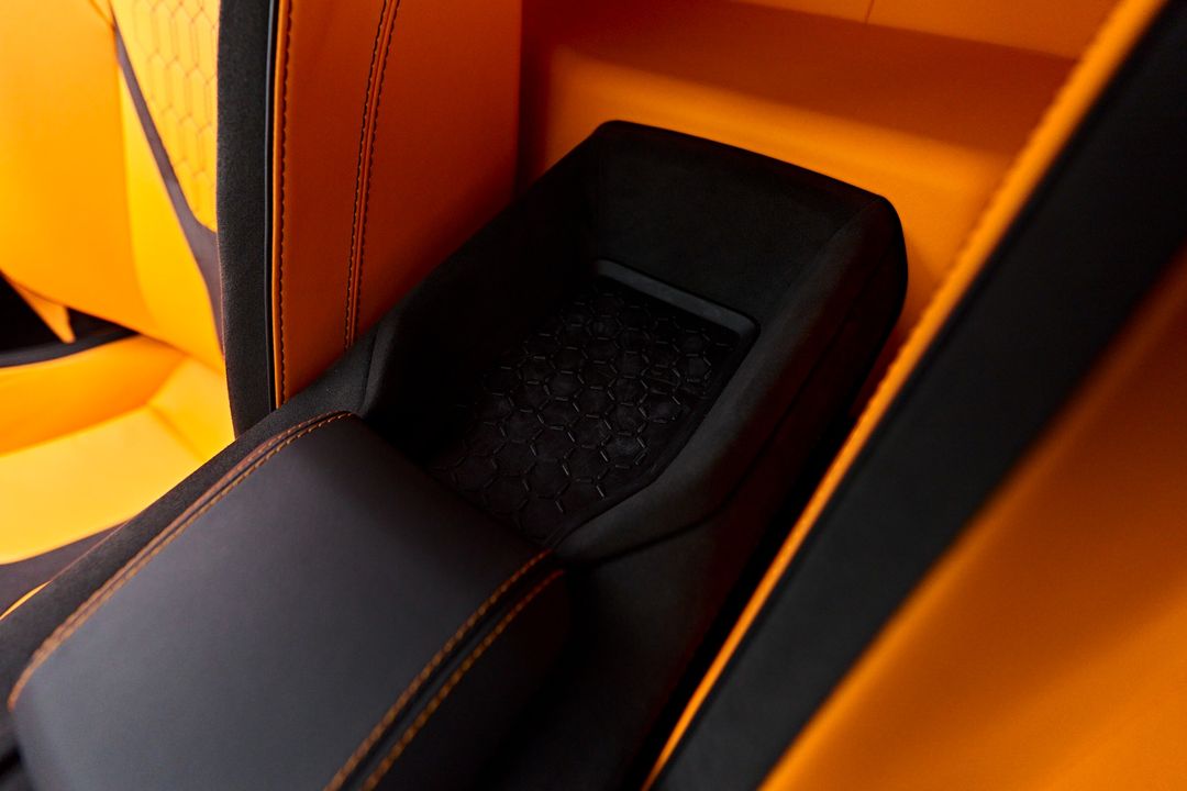 2024 Lamborghini Revuelto